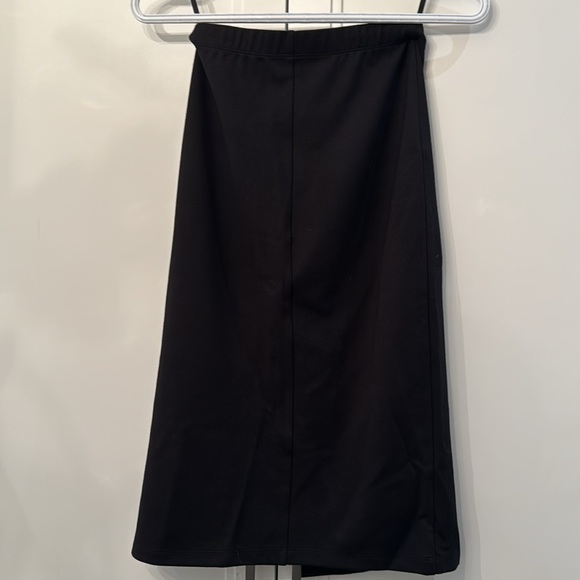 Babaton skirt - Picture 3 of 3